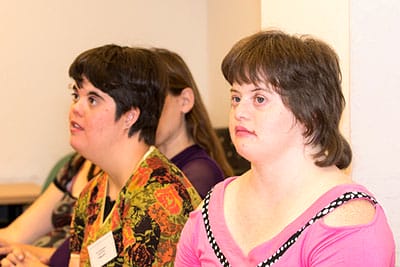 Two young women in the Otzmot program